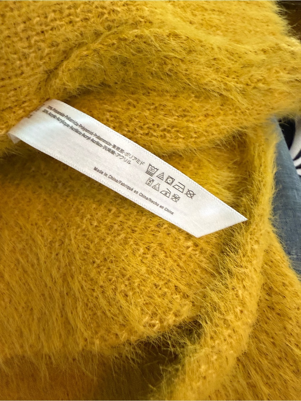 Anthropologie Akemi & Kin Senna Eyelash Cardigan - image 7